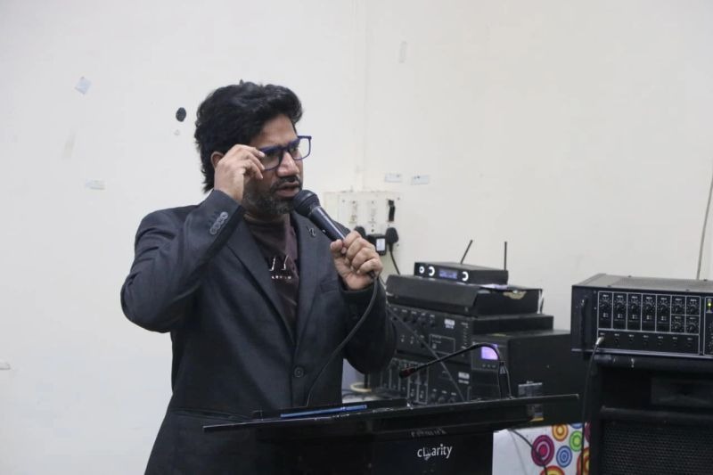 Lecturer close-up